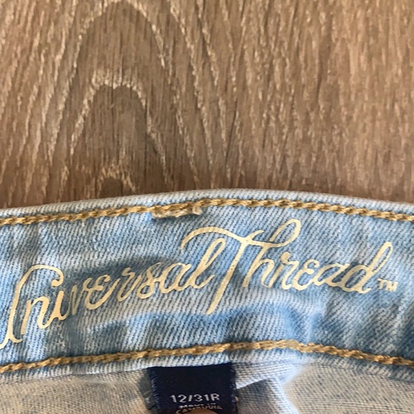 Jeans - Picture 3 of 4